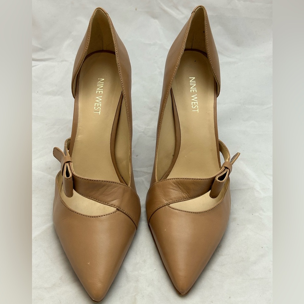 Nine West Tan Leather Pointed-Toe Heels with Bow Detail
